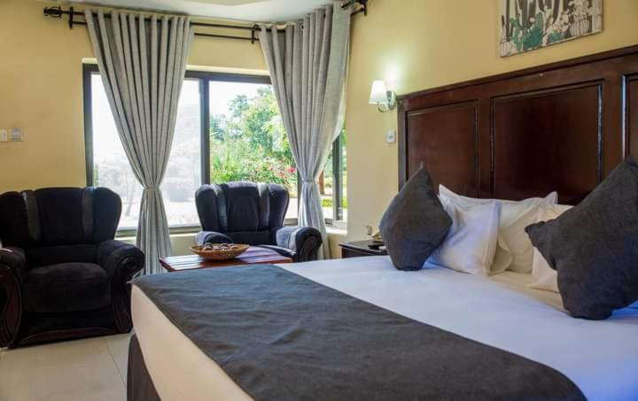 Zambezi Junction Lodge Livingstone Exterior foto