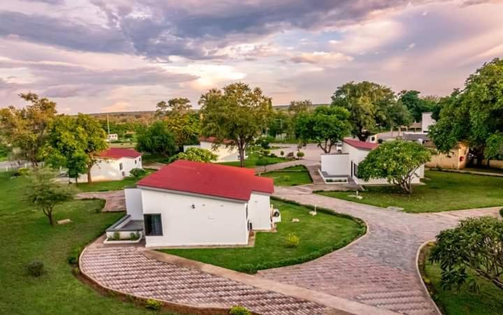 Zambezi Junction Lodge Livingstone Exterior foto
